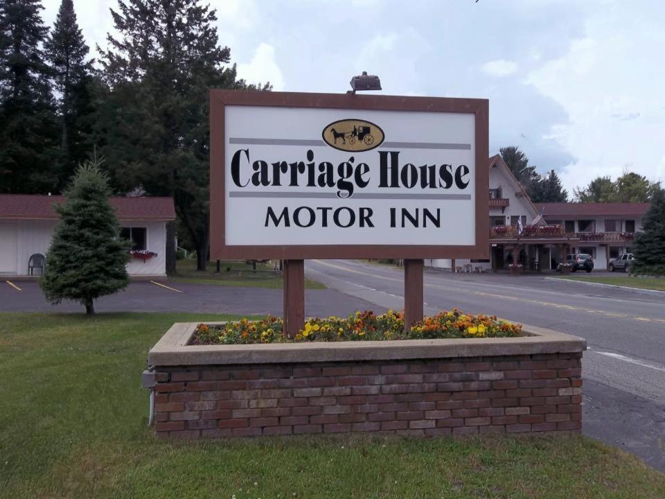 Carriage House Motor Inn Lake Placid Ngoại thất bức ảnh